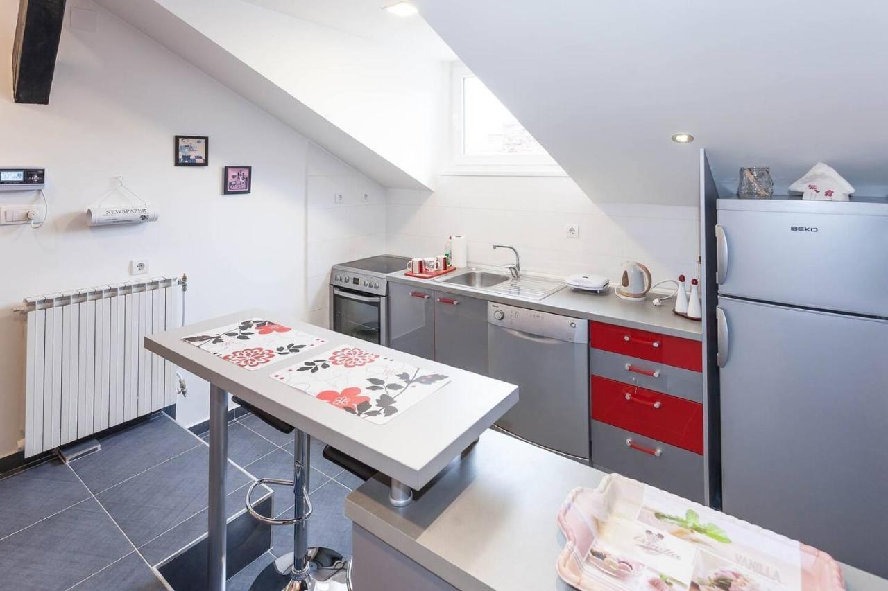 He-Ra Apartments With Free Parking 스코페 외부 사진